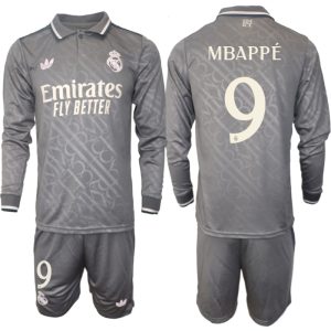 Fotballdrakt Voksen Norge Real Madrid Tredjedrakt 2025-26 Kylian Mbappé 9
