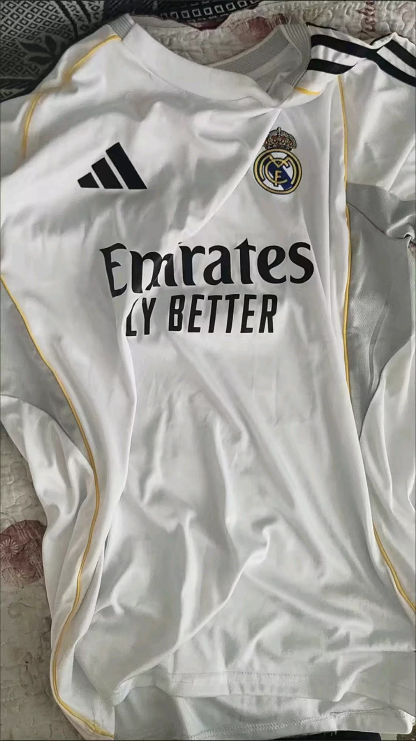 Real Madrid drakt 25-26