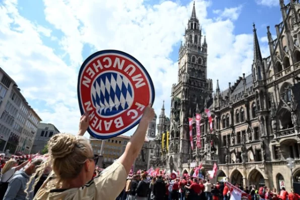 Bayern München tredjedrakt 2025/26