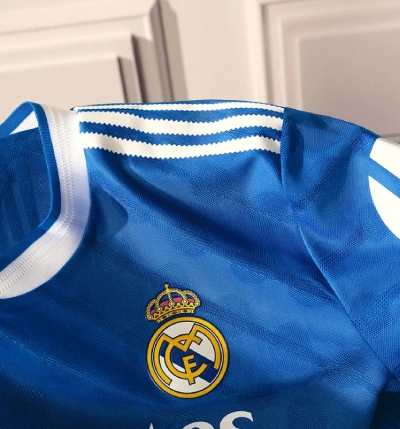 Real Madrids Tredjedrakt for sesongen 2025/26 omfavner retro-nostalgi-2
