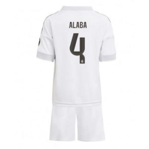 Billige Fotballdrakter Barn Real Madrid David Alaba #4 Hjemmedraktsett 2025-26