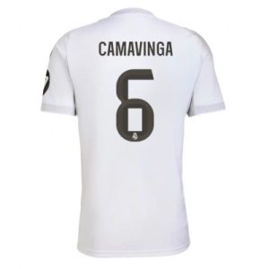 Billige Real Madrid drakt Eduardo Camavinga #6 Hjemmedrakt 2025-26