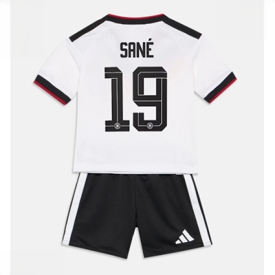 Tyskland Leroy Sane #19 Hjemmedraktsett Barn VM 2026 fotballtrøye med shorts