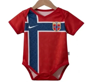 Norge landslagsdrakt VM 2026 baby Hjemmedrakt – rød fotballbody