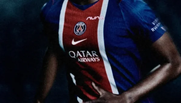 Historien og designutviklingen til den tradisjonelle Paris Saint-Germain-drakten post thumbnail image